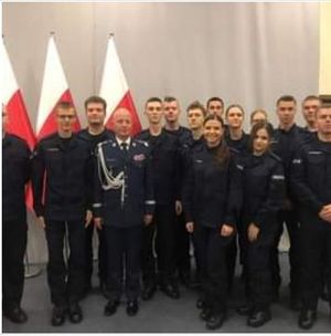 Kolejny policjant z Komendy Powiatowej Policji w Górze rozpoczął studia w Akademii Policji w Szczytnie.