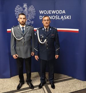 Dolnośląscy policjanci wyróżnieni podczas uroczystości w Urzędzie Wojewódzkim we Wrocławiu