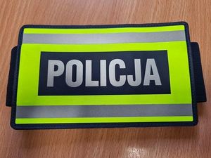 ZŁAMAŁ 3 DOŻYWOTNIE SĄDOWE ZAKAZY KIEROWANIA POJAZDAMI, BYŁ POSZUKIWANY, KIEROWAŁ POD WPŁYWEM NARKOTYKÓW, A PASAŻER MIAŁ JE PRZY SOBIE!