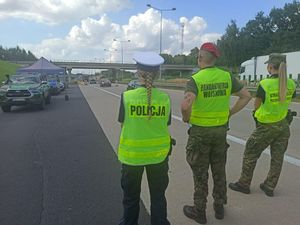 Górowscy policjanci na służbie w rejonie przygranicznym