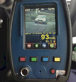 Kierowca BMW przekroczył prędkość w terenie zabudowanym. 20-latek stracił prawo jazdy na 3 miesiące!