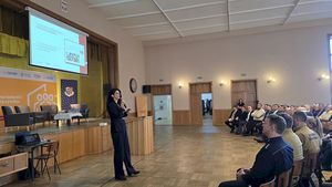 Zdjęcia ze spotkania z Wojewoda. Promowanie zawodu policjanta