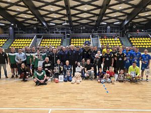 Zdjęcia z meczu charytatywnego