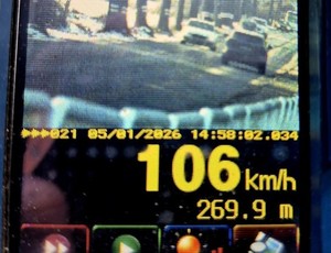 Nietrzeźwy kierowca pędził 106 km/h w terenie zabudowanym. Górowscy policjanci przerwali niebezpieczną jazdę