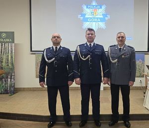 Uroczysta zbiórka z okazji zmian kadrowych w górowskiej Policji- Pożegnanie z mundurem!
