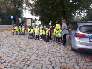 Dzieci w trakcie akcji pod nazwą Kręci mnie bezpieczeństwo